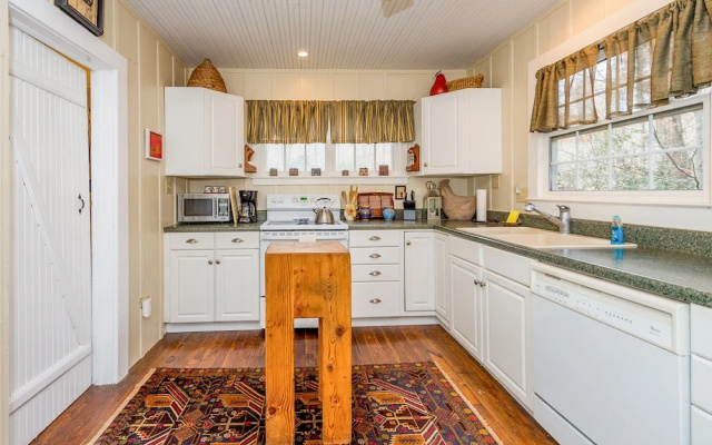 39B Maney Ln Home