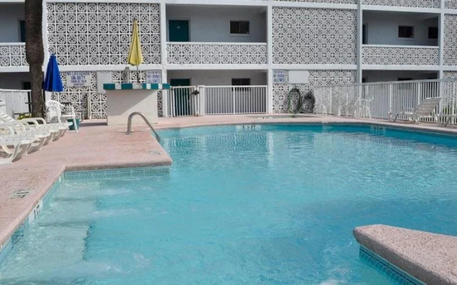 The Diplomat Family Motel