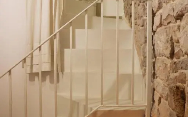 White Home