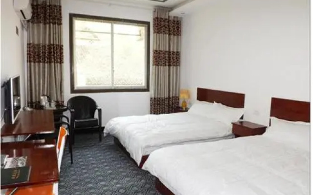 Hejiang Holiday Inn