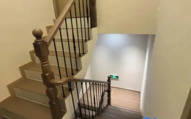 Kuanju Homestay (Tengchong Main Urban Area Century City Branch)