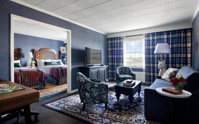 Graduate by Hilton State College