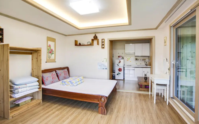 Seogwipo Sanbang Dawon House Pension