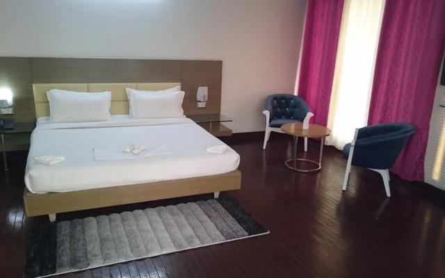 Rosewood International Hotel