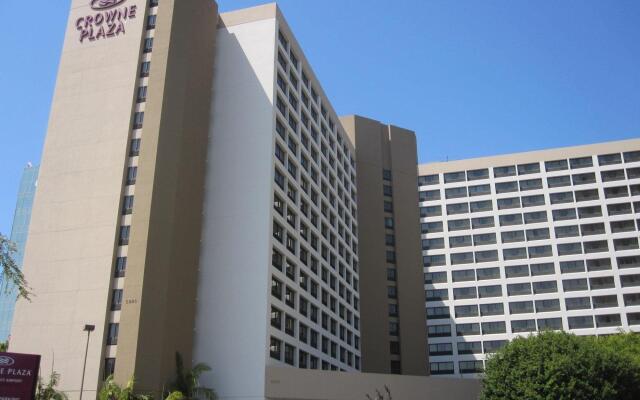 Отель Crowne Plaza Los Angeles International Airport США, Лос-Анджелес - 3 отзыва об отеле, цены и фото номеров - забронировать отель Crowne Plaza Los Angeles International Airport онлайн вид на фасад