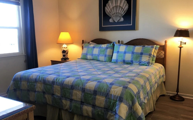 Edgewater Condo