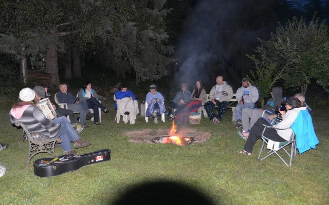 'eh' Canadian Lodge
