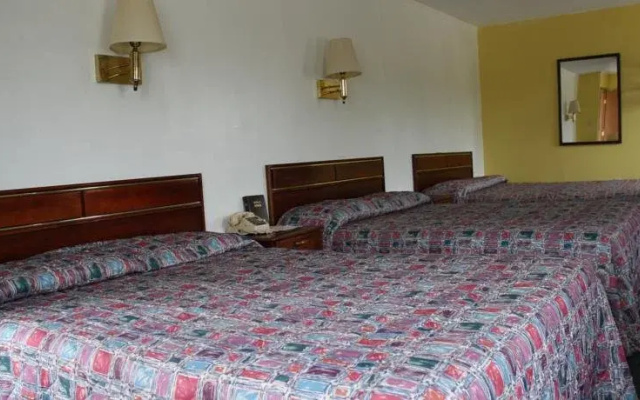 Colonial Inn