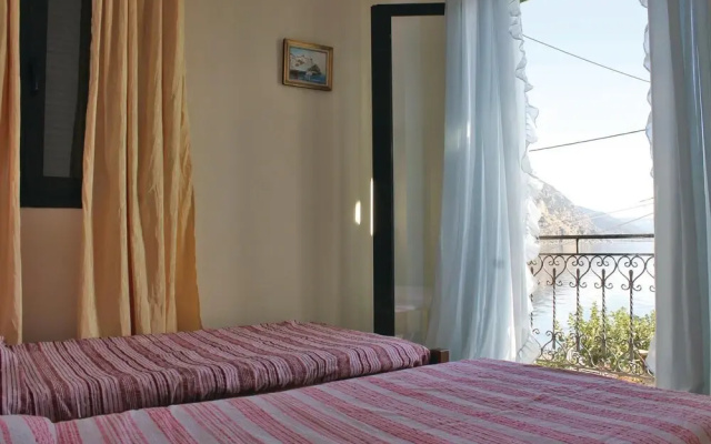 Awesome Home in Loutra Aidipsou With 4 Bedrooms