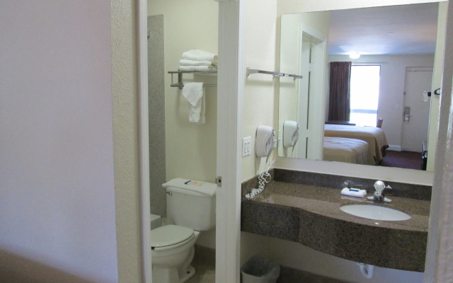 Regency Inn Near Boardwalk & Hurlburt Field