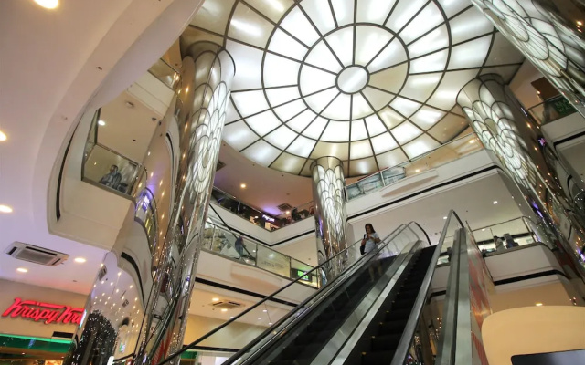 MaxStays - Max Style @ One Eastwood Avenue