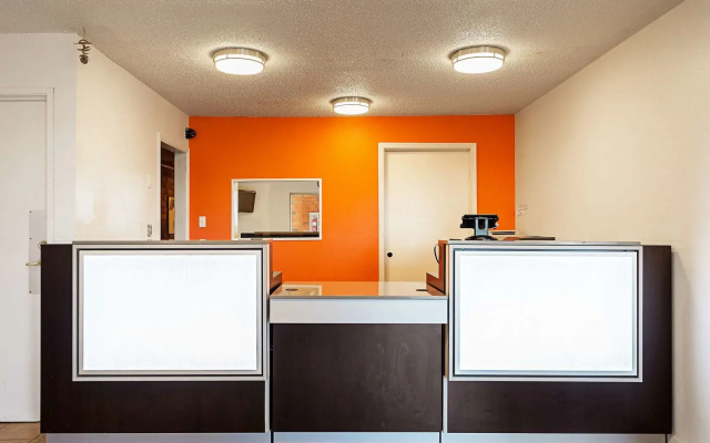 Econo Lodge