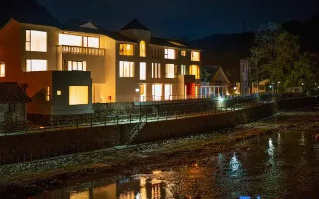 Xingluo Daxi Homestay