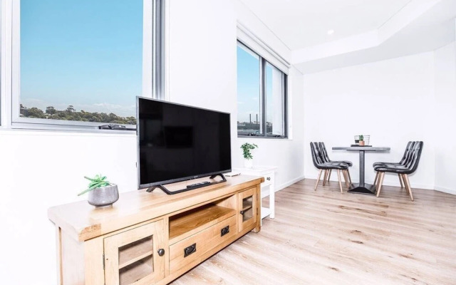 B08-darling Harbour Studio