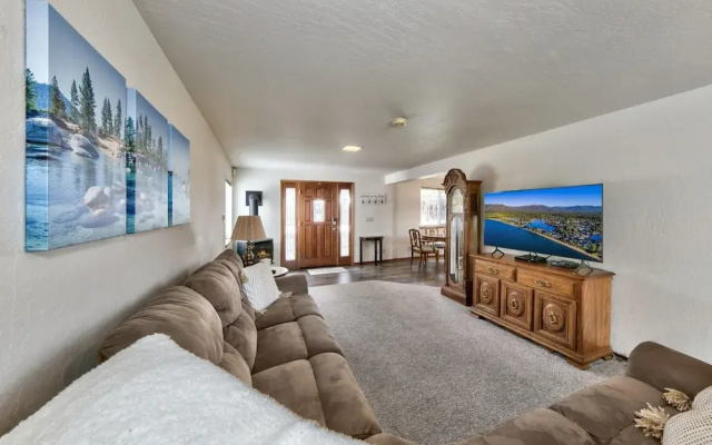 853p Lakeside Beach 4 Bedroom Home