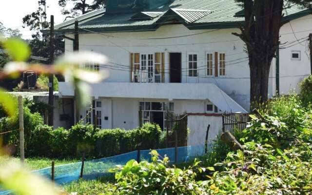 Отель Nuwara Eliya Redrock Guest вид на фасад