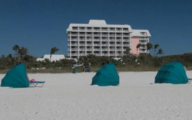 Hilton Grand Vacations Surf Club