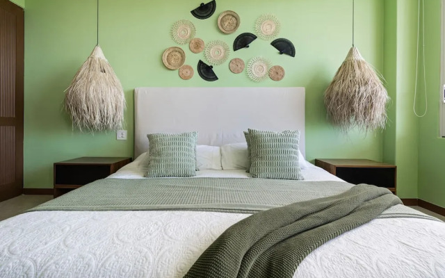 Tranquil Peninsula Golf 3BR Retreat