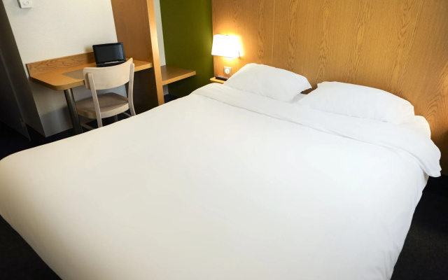 B&B HOTEL Paris Porte des Lilas