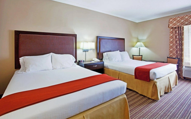 Holiday Inn Express Saint Simons Island