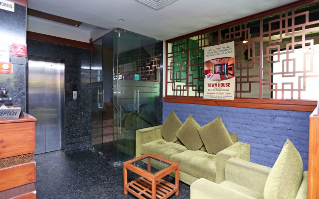 FabHotel The Townhouse