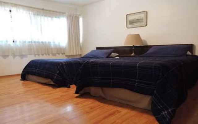 Отель Suites Diez-monte Athos Мехико комната для гостей