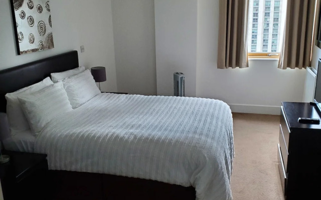 Captivating 2-bed Apartment in Canary Wharf London