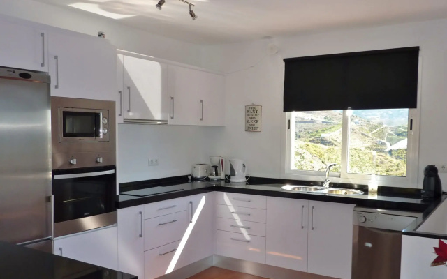 Spectacular Villa in Algarrobo with Private Swimming Pool