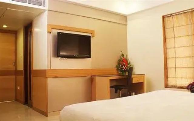Cambay Sapphire Crn