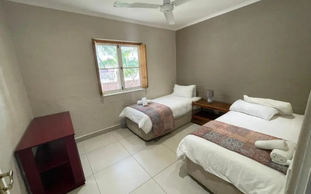 Montego 10, Caribbean Estates - gorgeous 8 sleeper