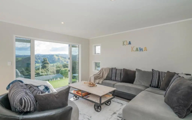 Ohuka Lookout - Whitianga Holiday Home