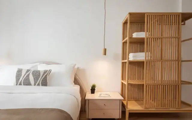 Athenian Hillside Residence