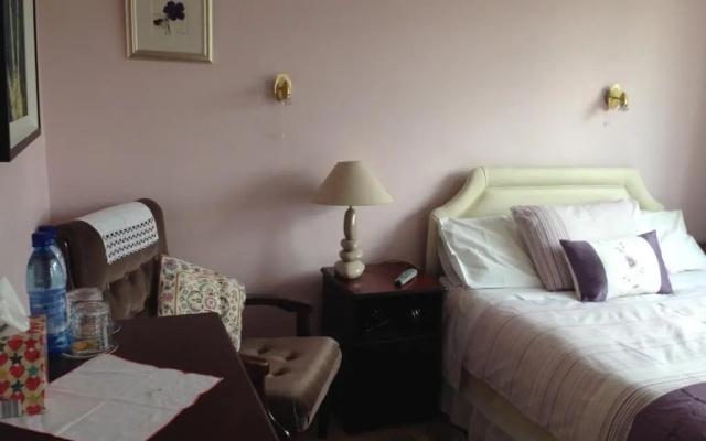 Claremont B&B
