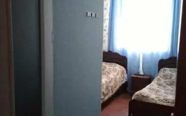 Guest House Kavkasioni 33