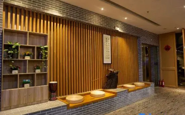 Jianghu Hot Spring Hotel (Yichun Wentang Town)