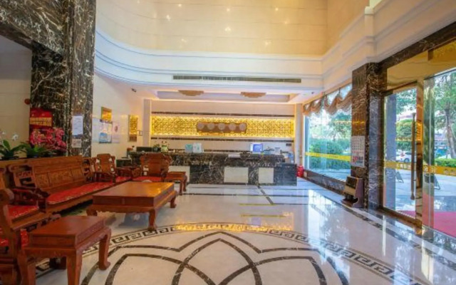 Henghu Business Hotel