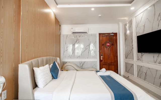 Venice 1 Hotel by ZUZU