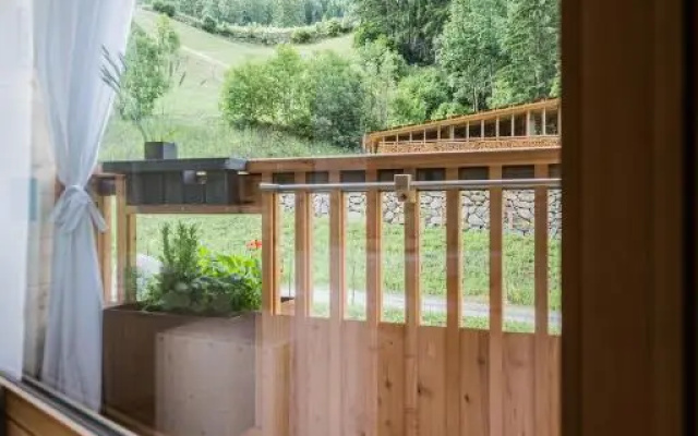 Superior Chalet KOASA-HOF, 240 Meter, 5 Zimmer, 18 Pers