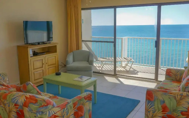 Landmark Holiday Beach Resort a VRI Resort