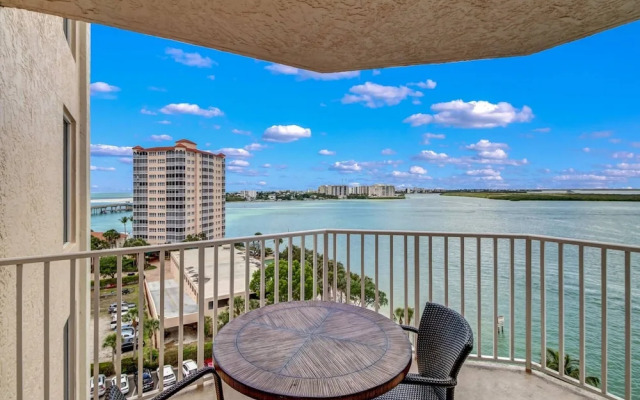 Lovers Key Resort 905