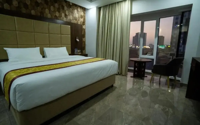 Grand Mirage Hotel