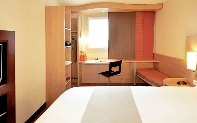 Hotel ibis Nemours
