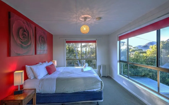 Cove Beach Apartment 2