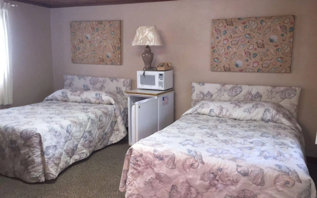 Captain's Cove Motel