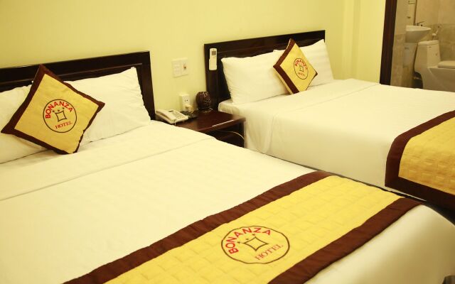Bonanza Hotel Danang комната для гостей