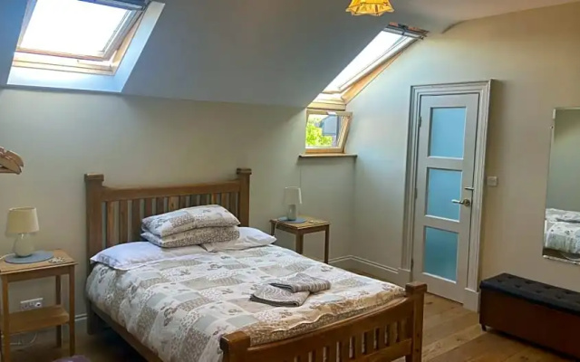 Magpie Bar And B&B