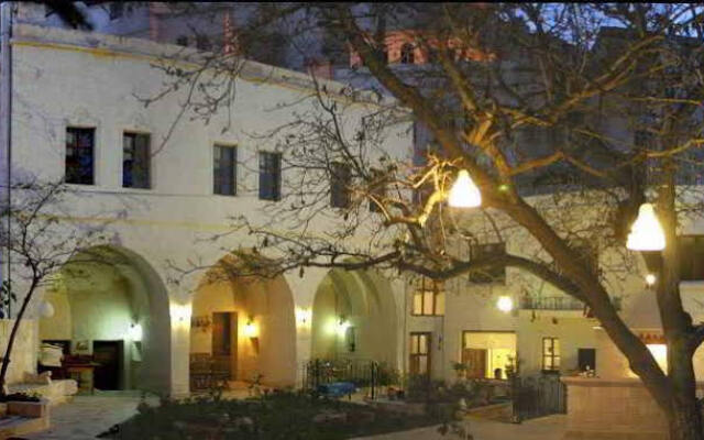 El Puente Cave Hotel вид на фасад