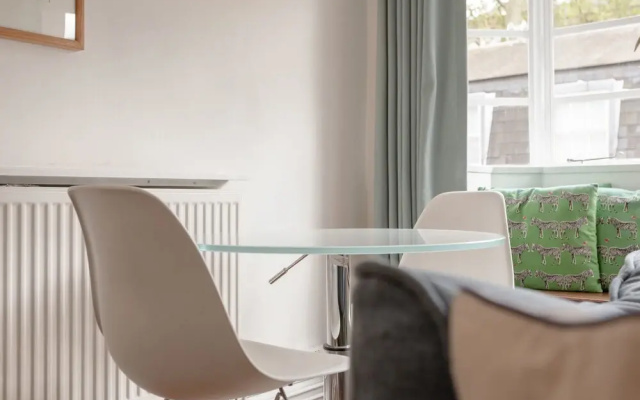 Stylish 2 Bedroom Fitzrovia Flat