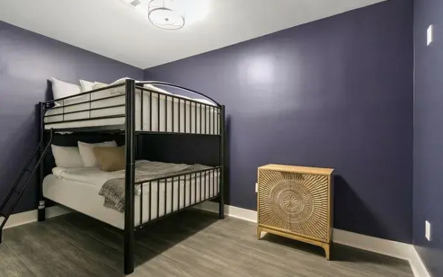 NOLA Charm Luxury 4-Bed Retreat Steps from French Quarter