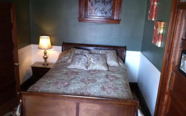 Firehouse Inn